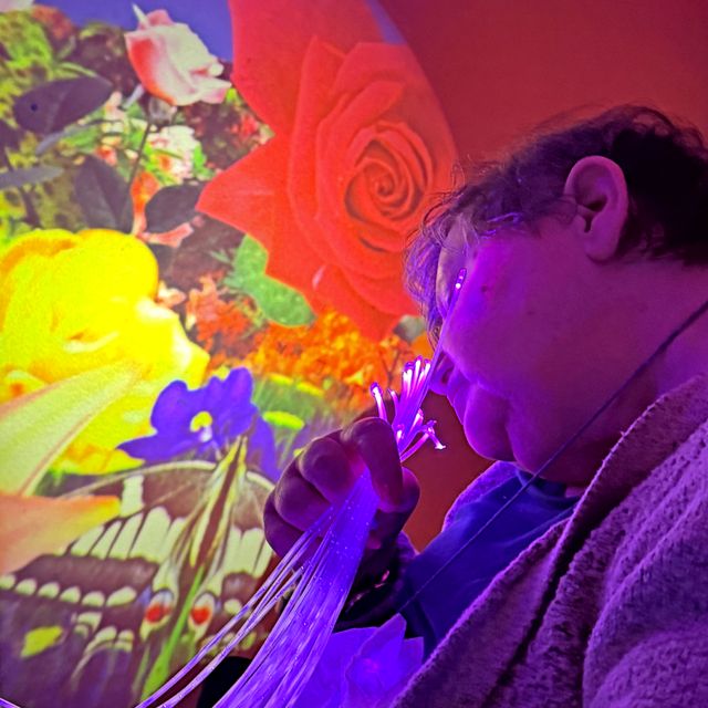 Illuminating Connection: Projector Programming Ideas for Dementia Engagement Through Sensory Rooms and Guided Imagery