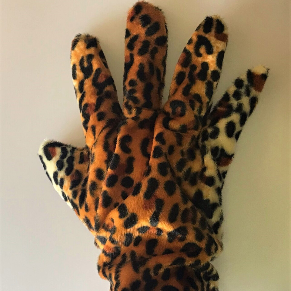 Leopard Fluffy Glove