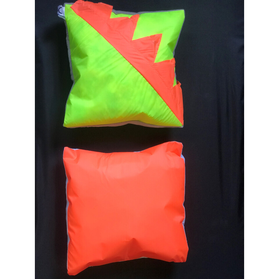 Noisy Pillow Yellow