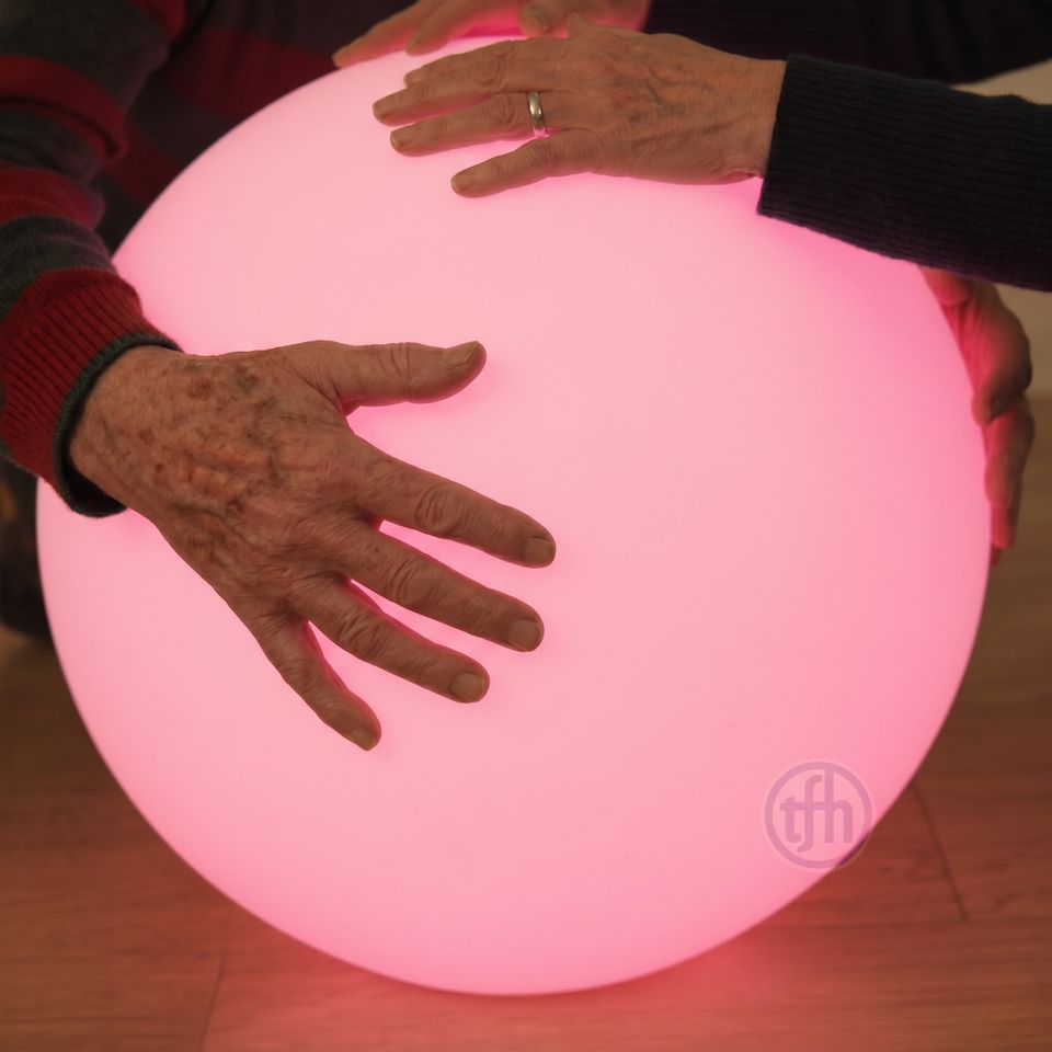 Colour Morphing Sphere