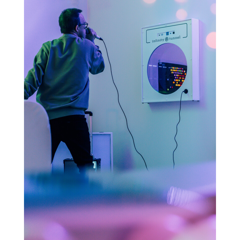 Interactive Infinity Tunnel