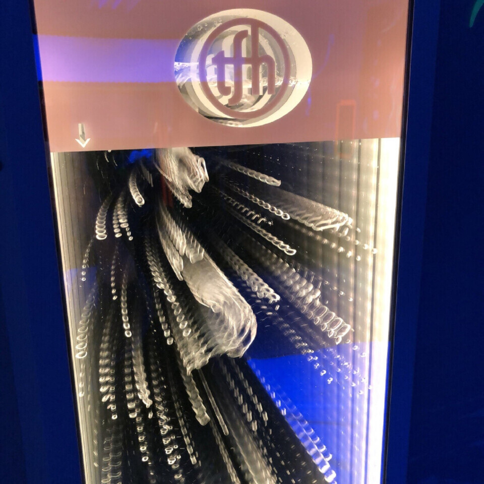 Infinity Bubble Wall 60" 