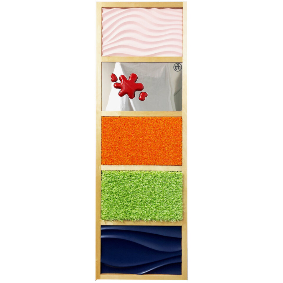 Tactile Discovery Columns