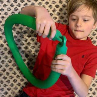 Vibrating Snake  Green    