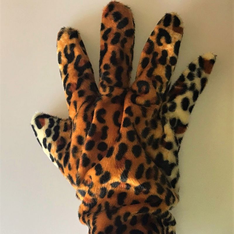 Leopard Fluffy Glove