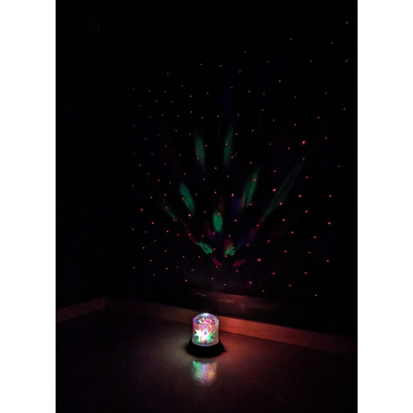 Stjärnprojektor (kan kontaktstyras)