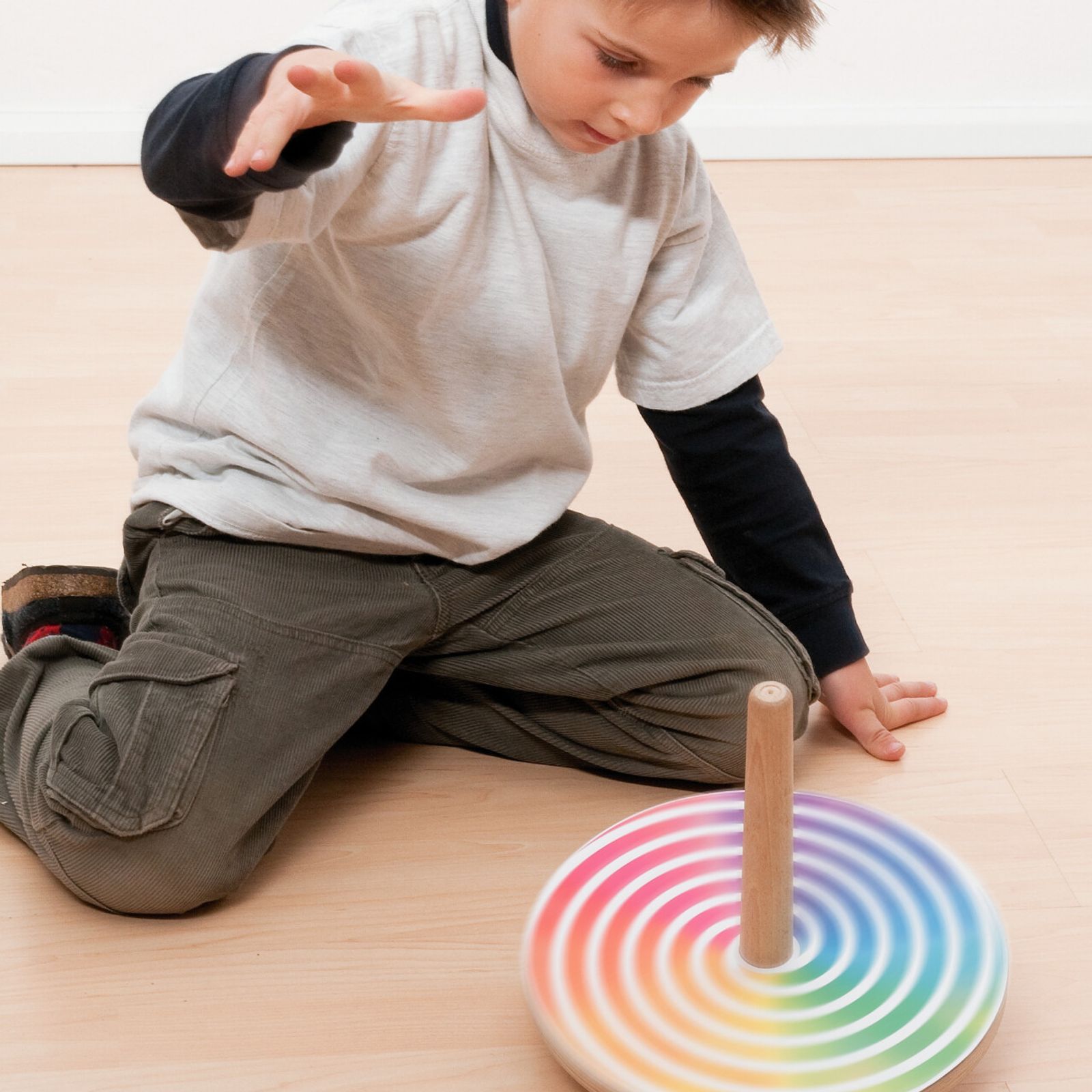 Wooden Spinning Top with Changeable Paper Patterns