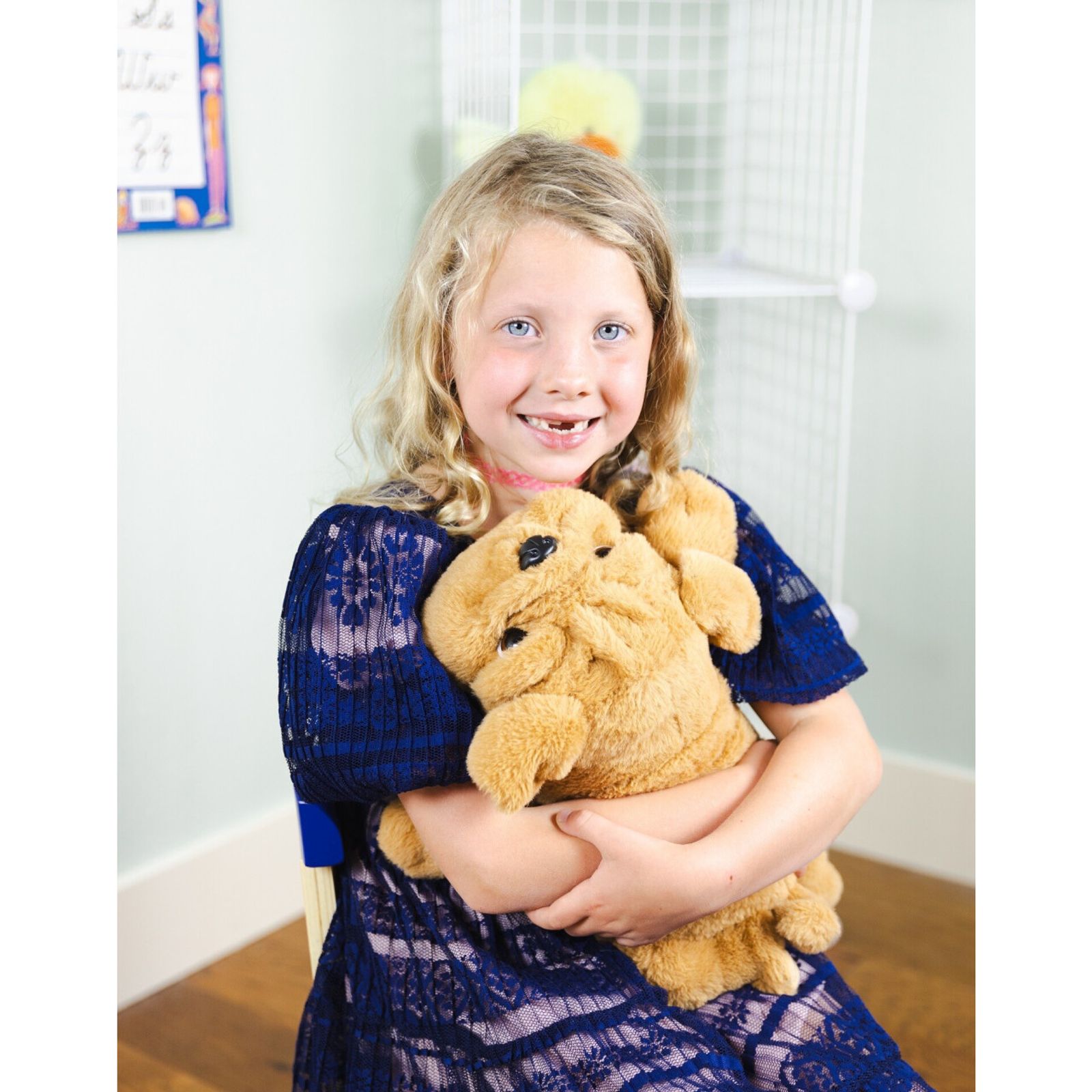 Bouncyband® Happy Hugs Weighted Plush Bulldog