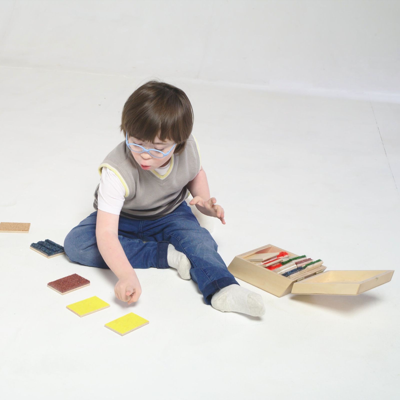 Tactile Box - 10 Pairs - Wood-backed Materials