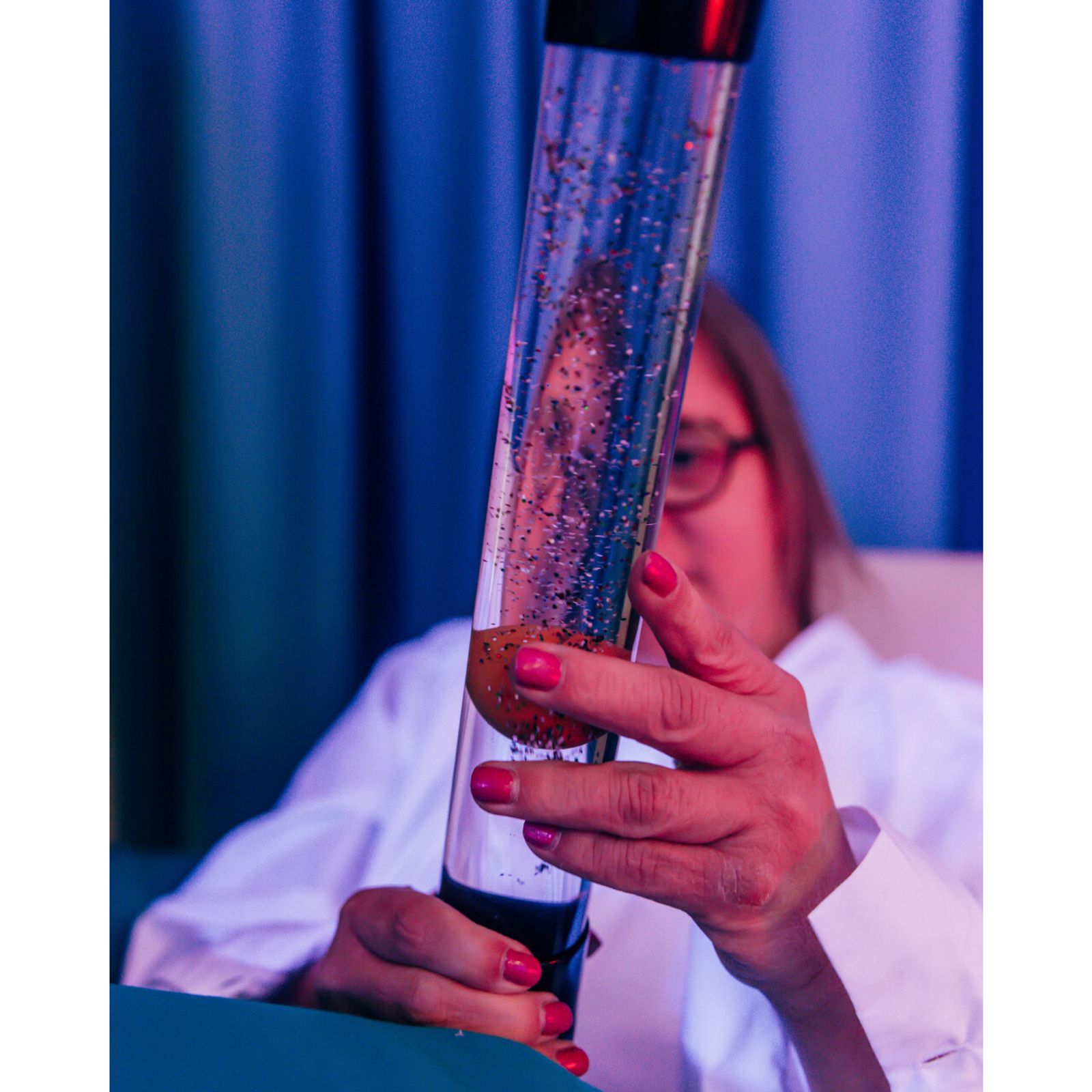 Glitterrör med boll