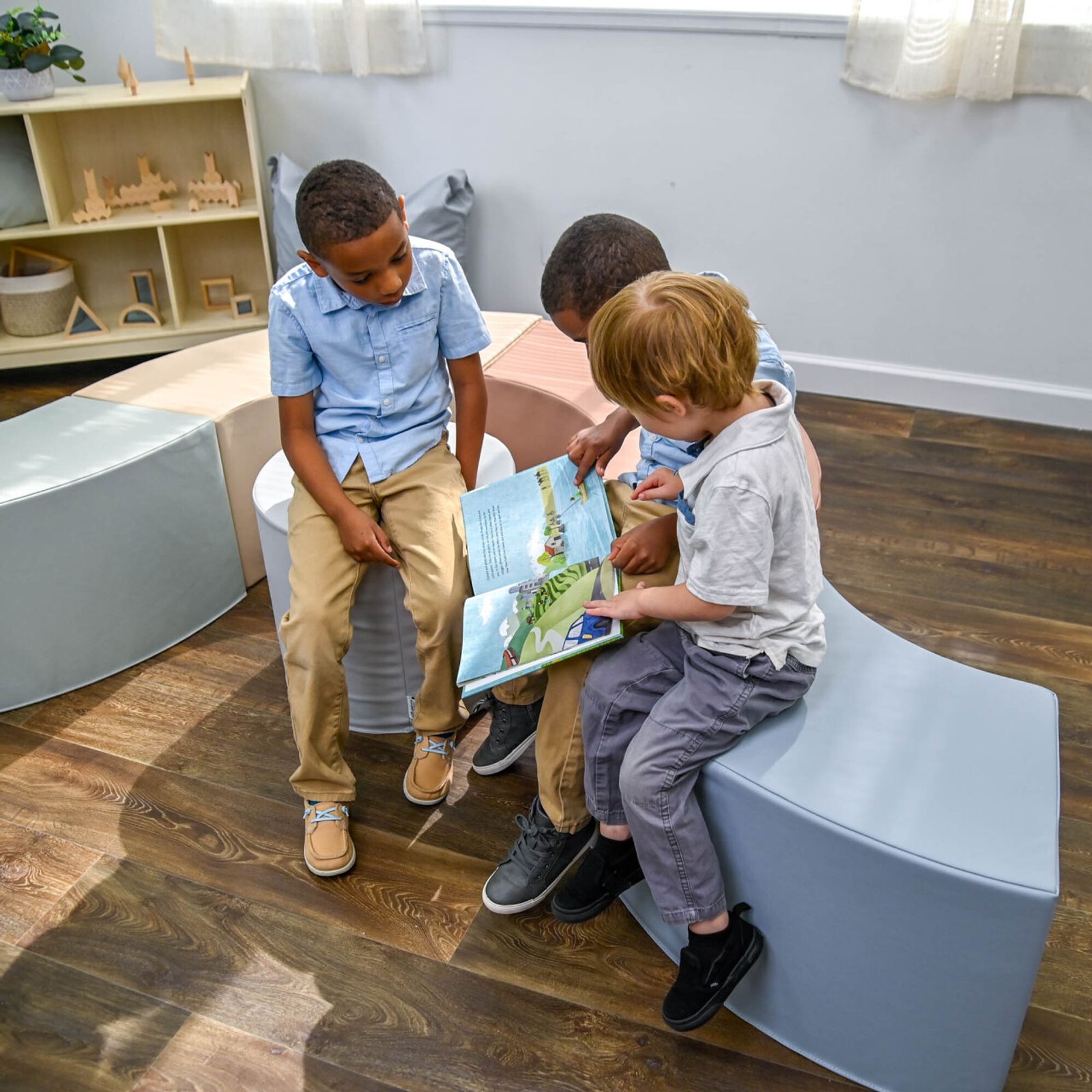 Childrens Factory 5 Piece Curve Seating - Drop Ship