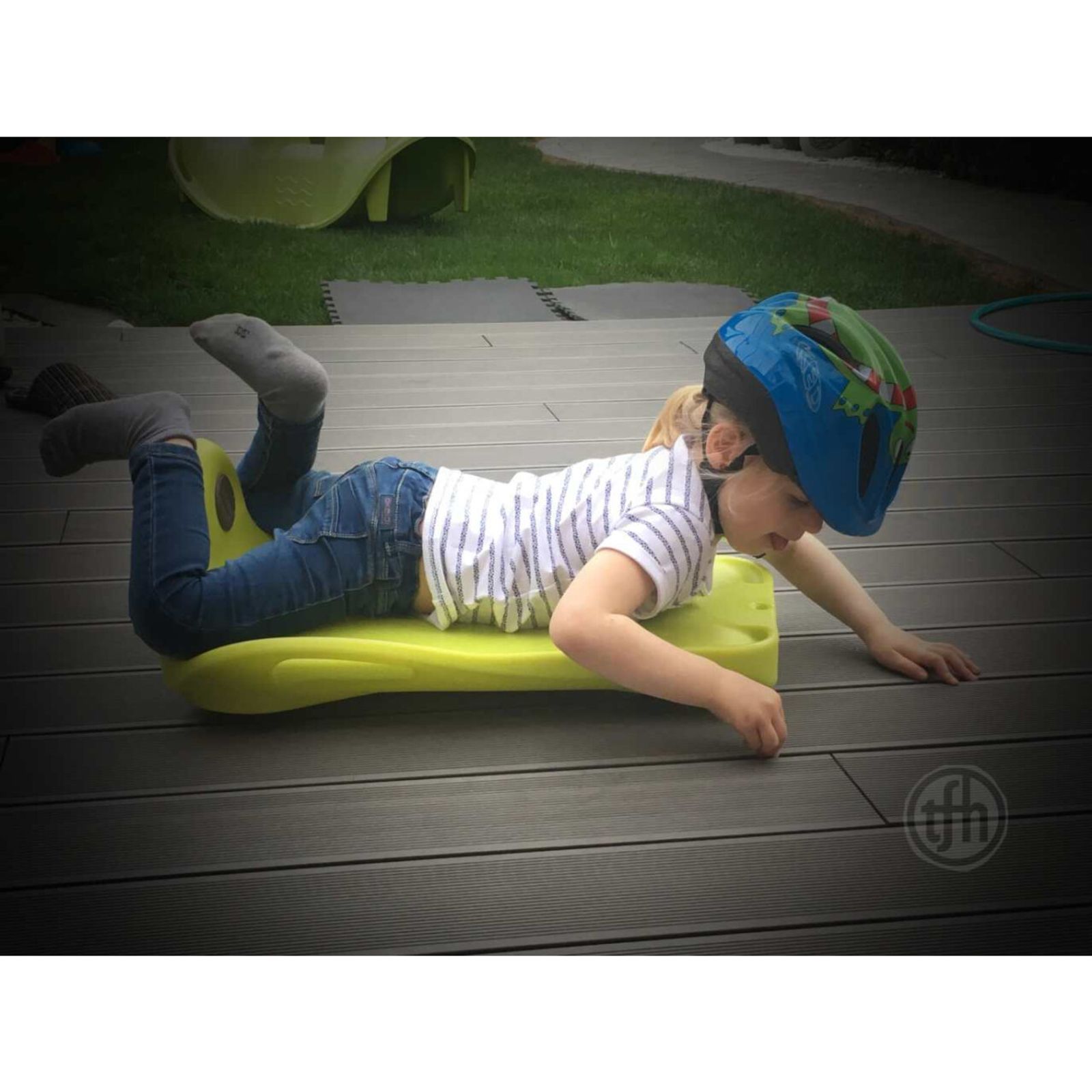 Motor Skills Scooter Board w/ hand grips