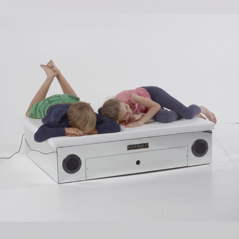 Resonance Platform with Foam Pad