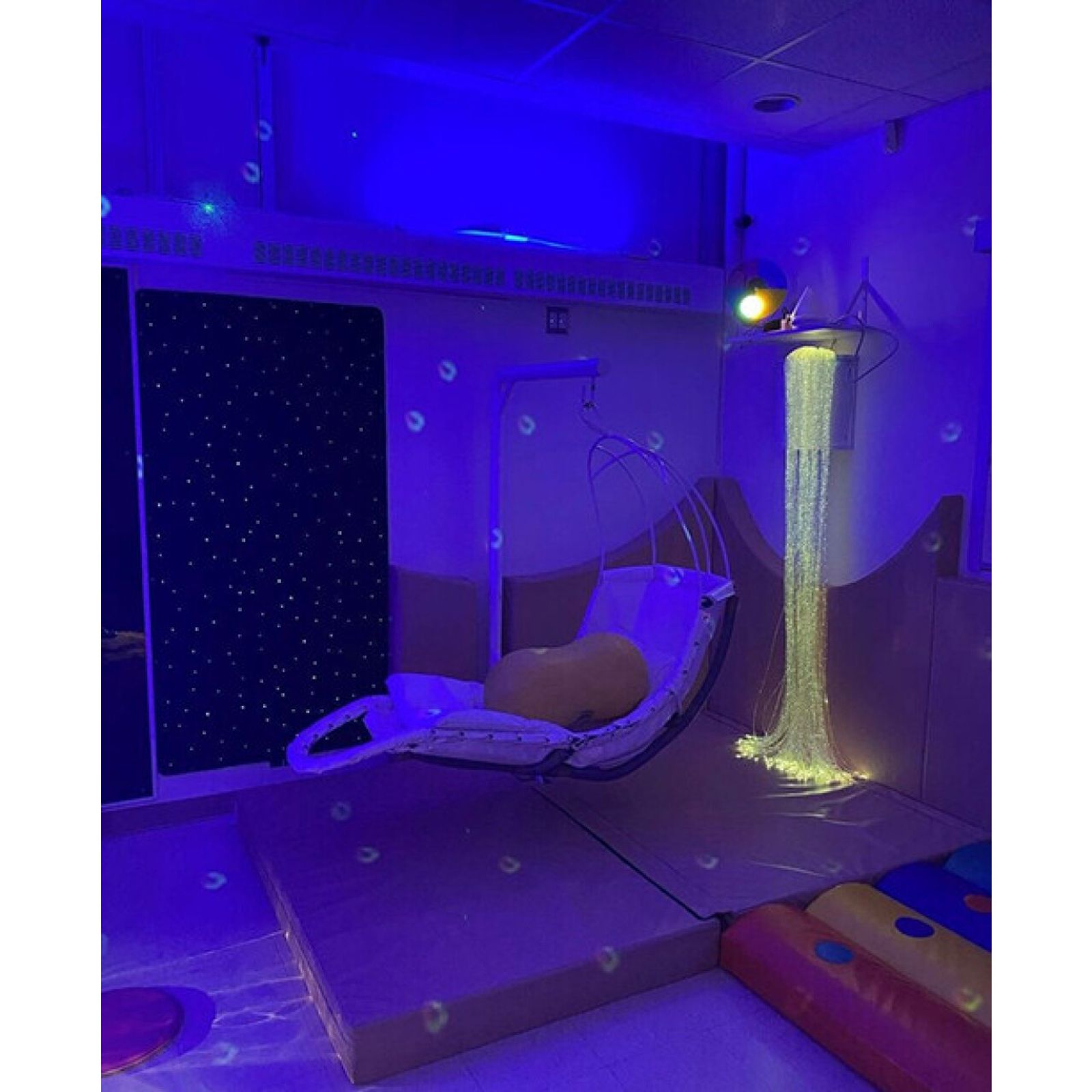 Swaying Banana Leaf Chair