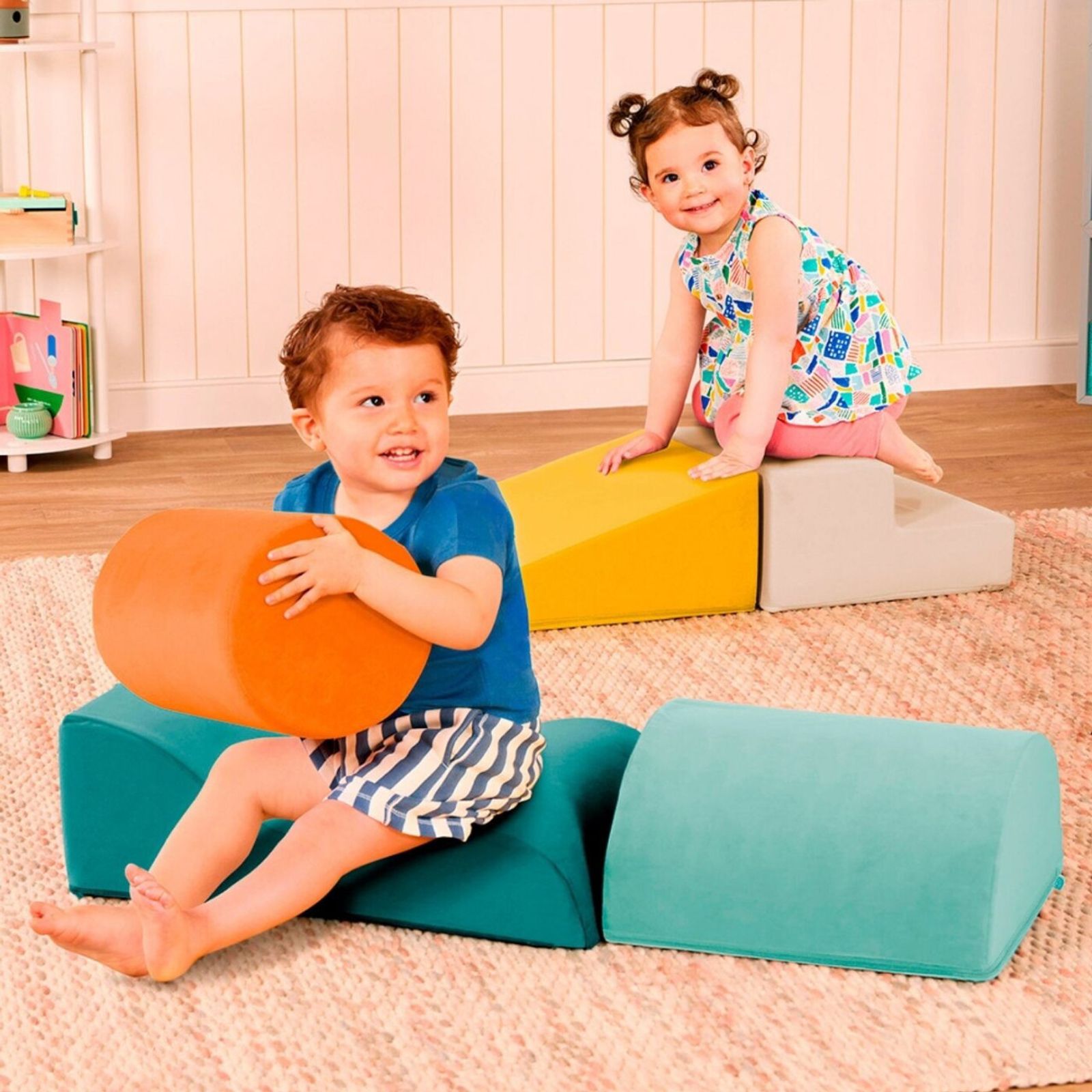 WonderShapes 5 piece Sensory Foam Play Set