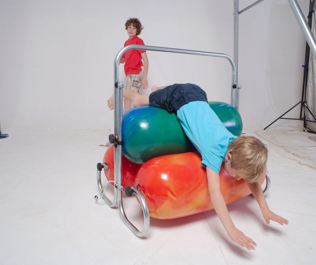 Learningspace Squeeze Machine Squeeze Machine | Deep Pressure Sensory Tool | TFH Canada