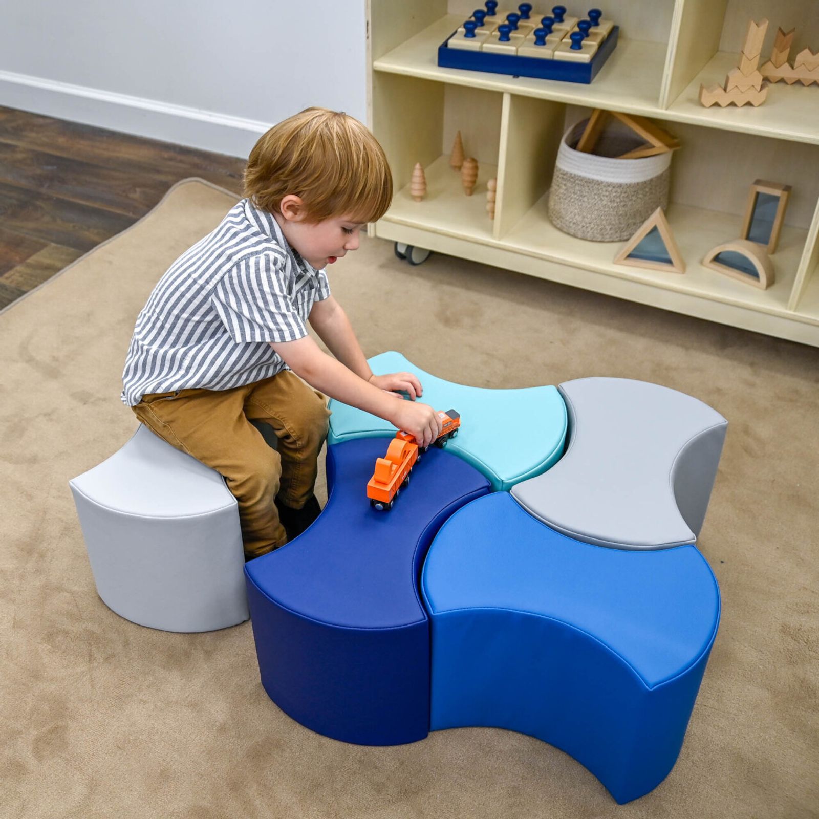 Childrens Factory Bowtie Seating - Drop Ship