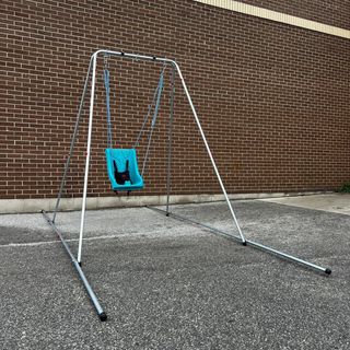 Fold Away Swing Frame with Stabilizers