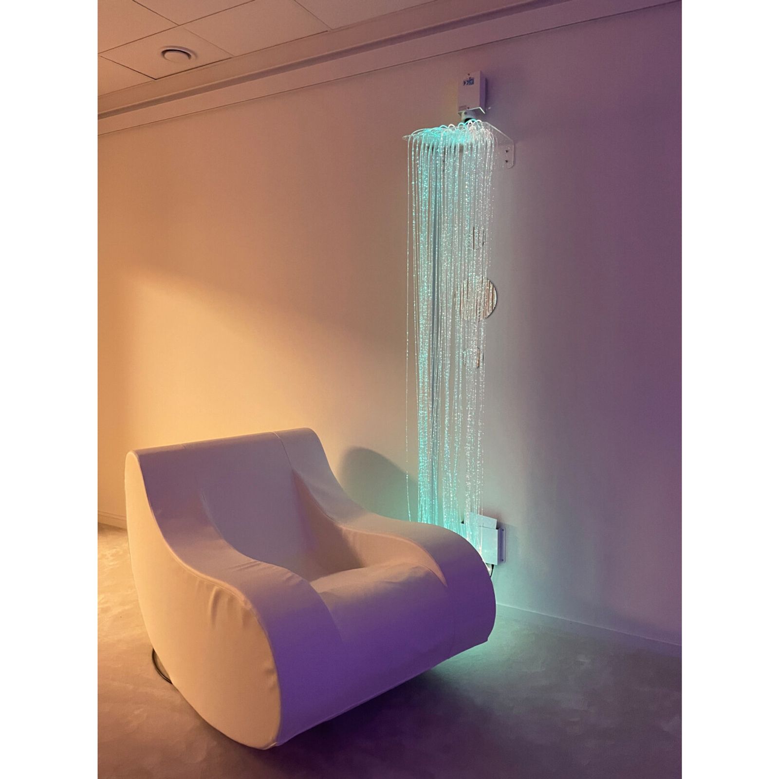 Fiberoptik 2m inkl ljuskälla