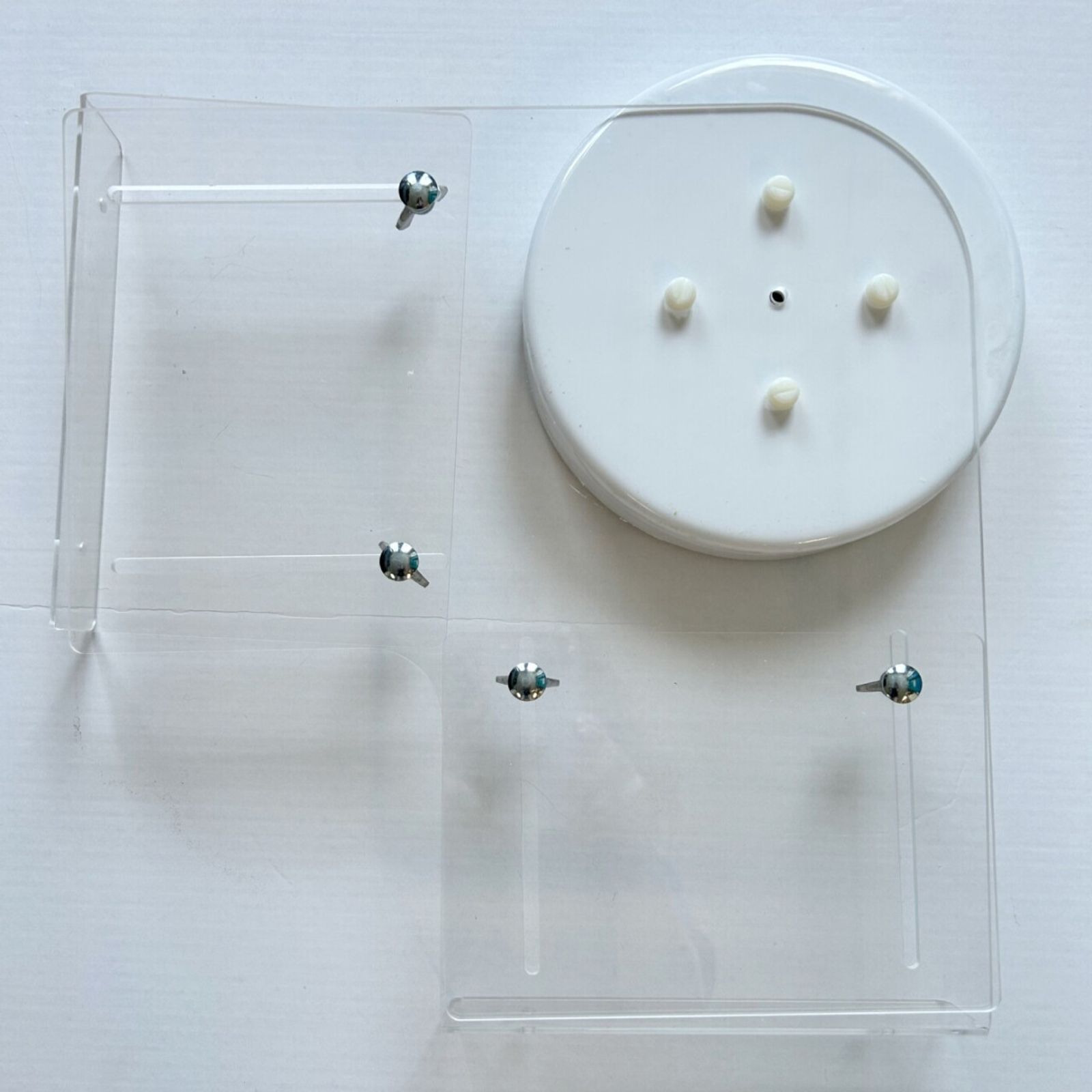 Giant Water Tube, Stabilizer Brackets