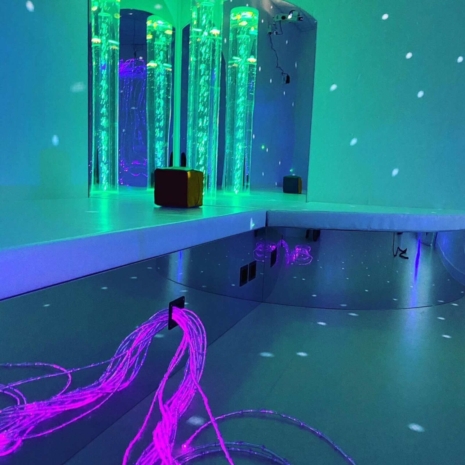 Cushioned Bubble Tube Seats