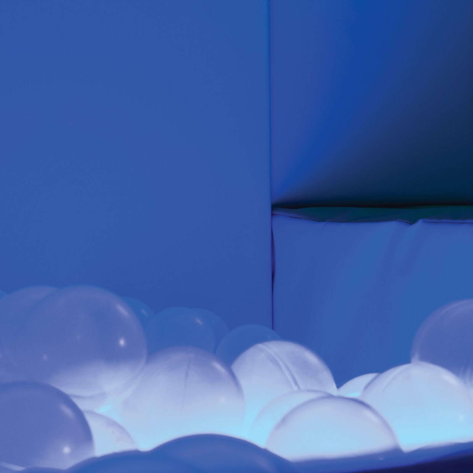 Illuminated Ball Pool