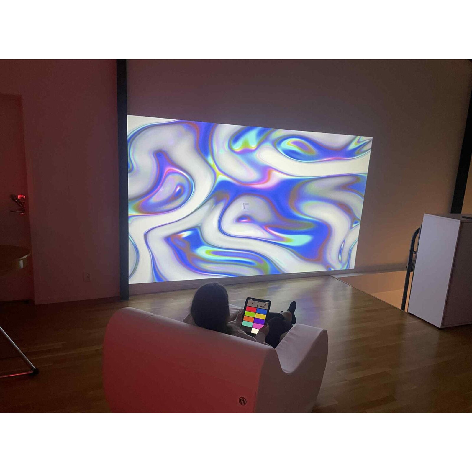 TFH Chromatheme - Multisensorisk Projicering