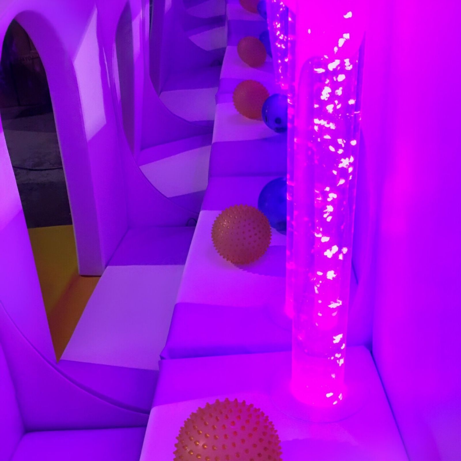 Soft & Safe Mirrored Sensory Den