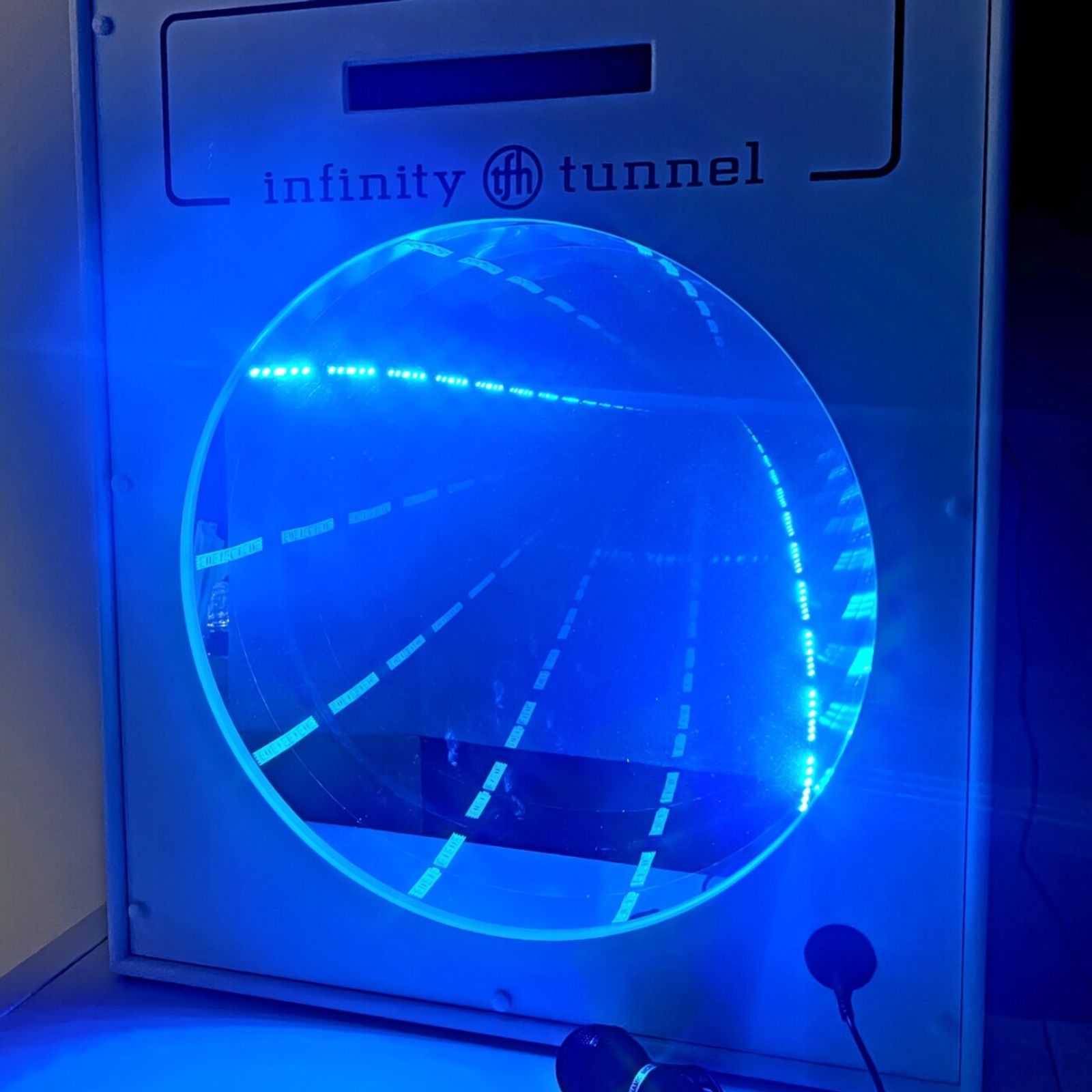 Interactive Infinity Tunnel Panel