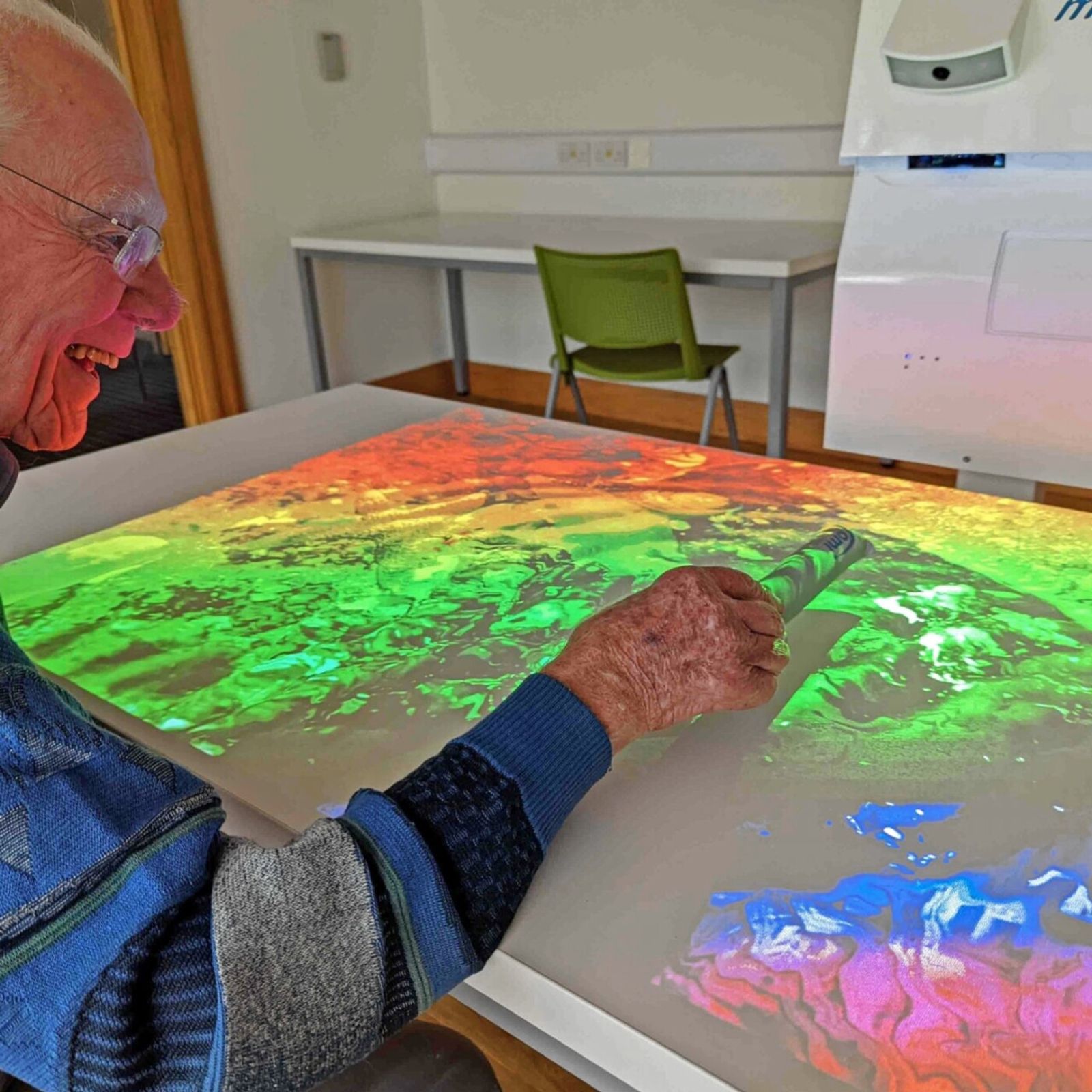 TFH Immersive Mobile Projection System - 300 Apps