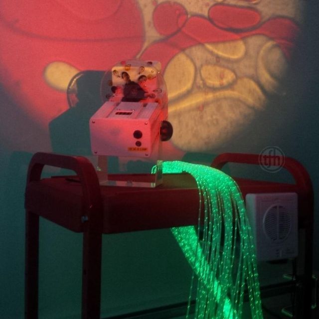 LED Solar 250 Sensory Projector & Rotator