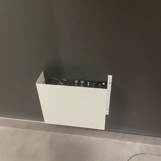 Väggfäste till förstärkare - Vit