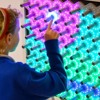 Electro Wobble Garden 