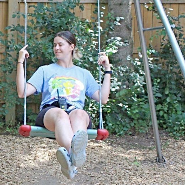 Swing, Wide Hipster Seat